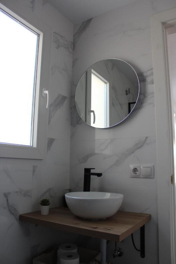 Brand New Studio With Terrace And Bbq Close To City Center Малага Екстериор снимка